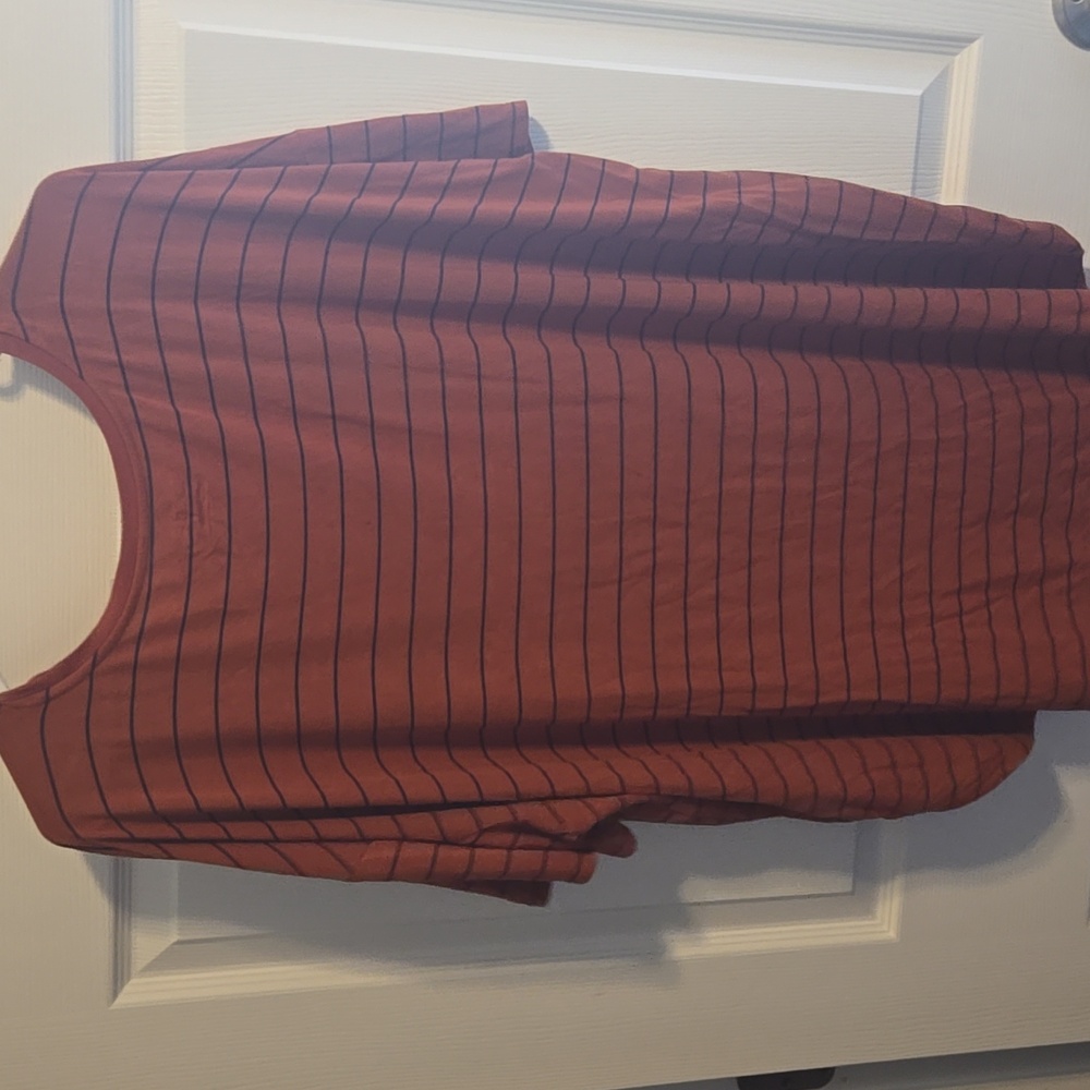 Plus Tee - Picture 6 of 6